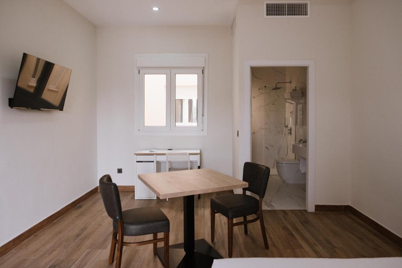 Hotel Melilla Centro ภายนอก รูปภาพ