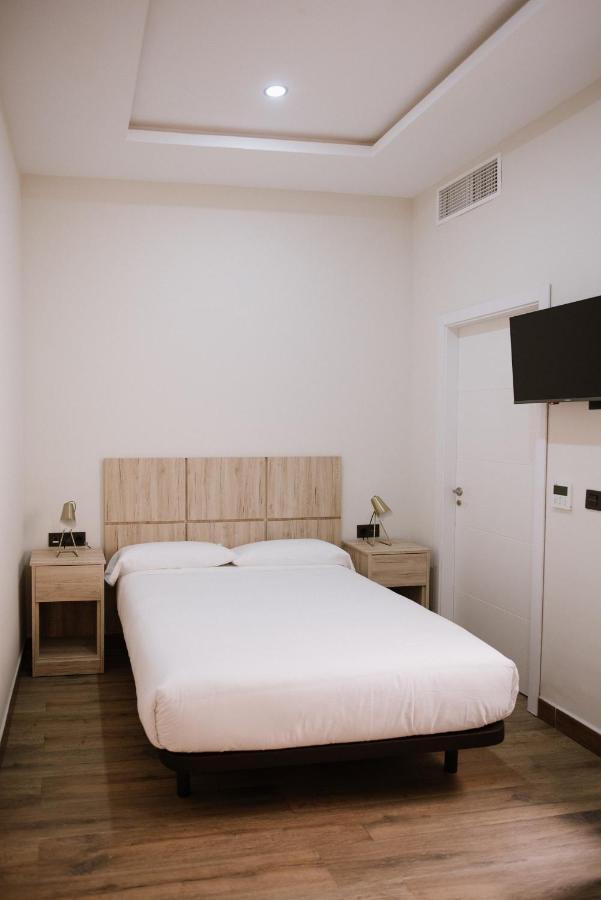 Hotel Melilla Centro ภายนอก รูปภาพ