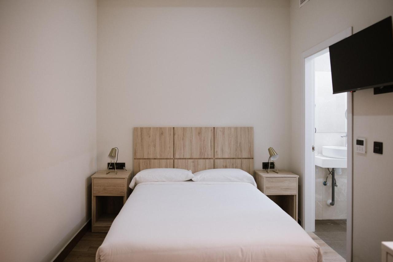 Hotel Melilla Centro ภายนอก รูปภาพ