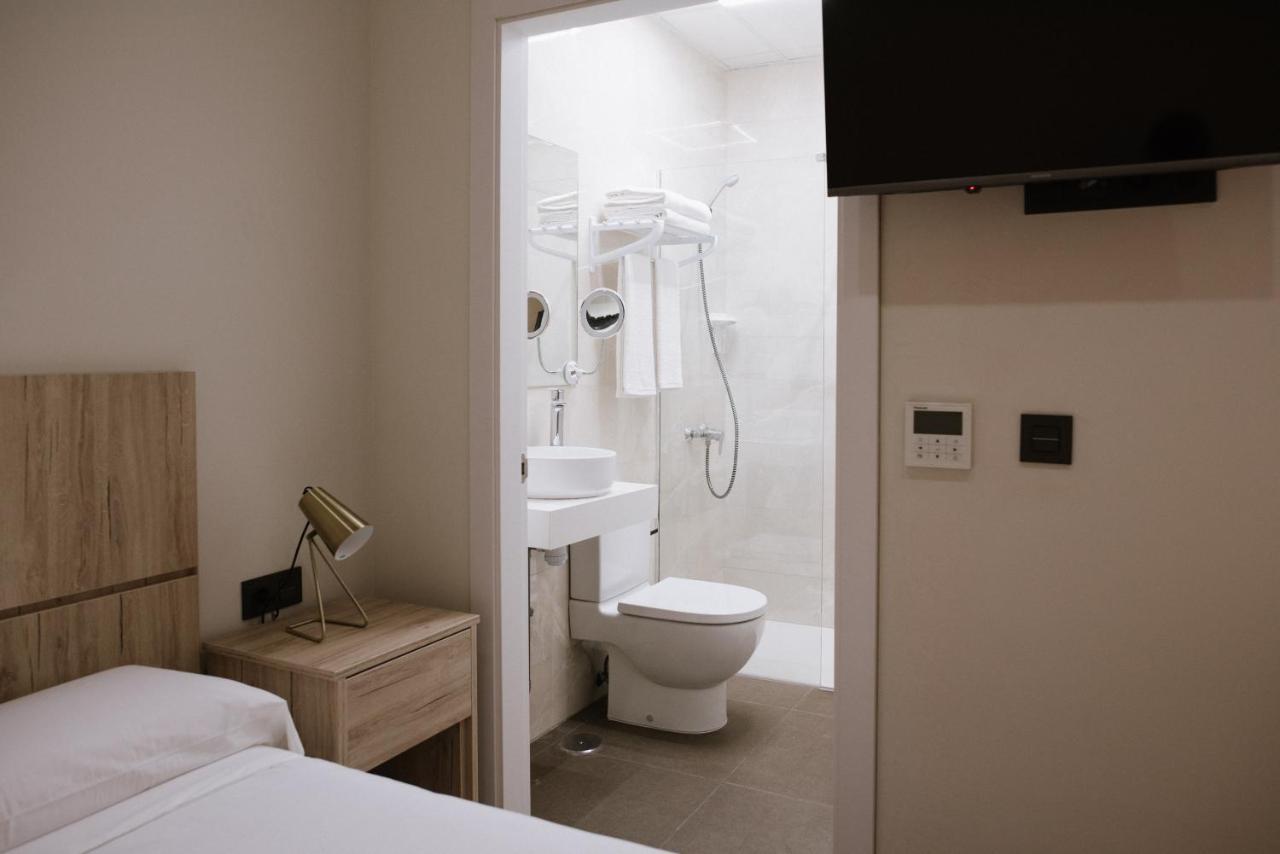 Hotel Melilla Centro ภายนอก รูปภาพ