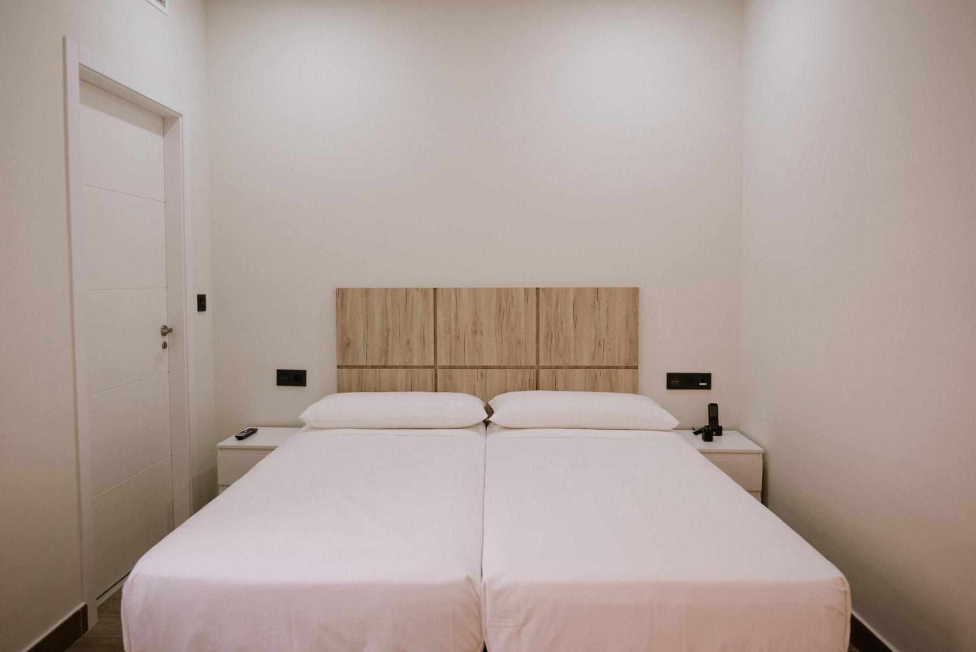 Hotel Melilla Centro ภายนอก รูปภาพ