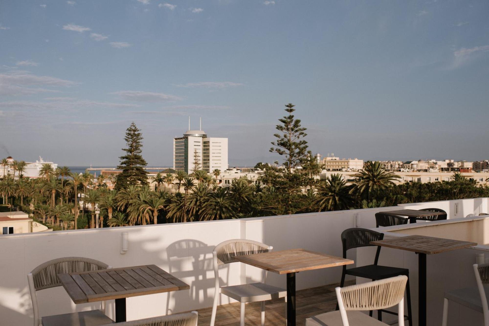 Hotel Melilla Centro ภายนอก รูปภาพ